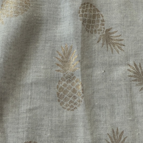Pineapple 🍍 Print Scarf - Picture 3 of 4